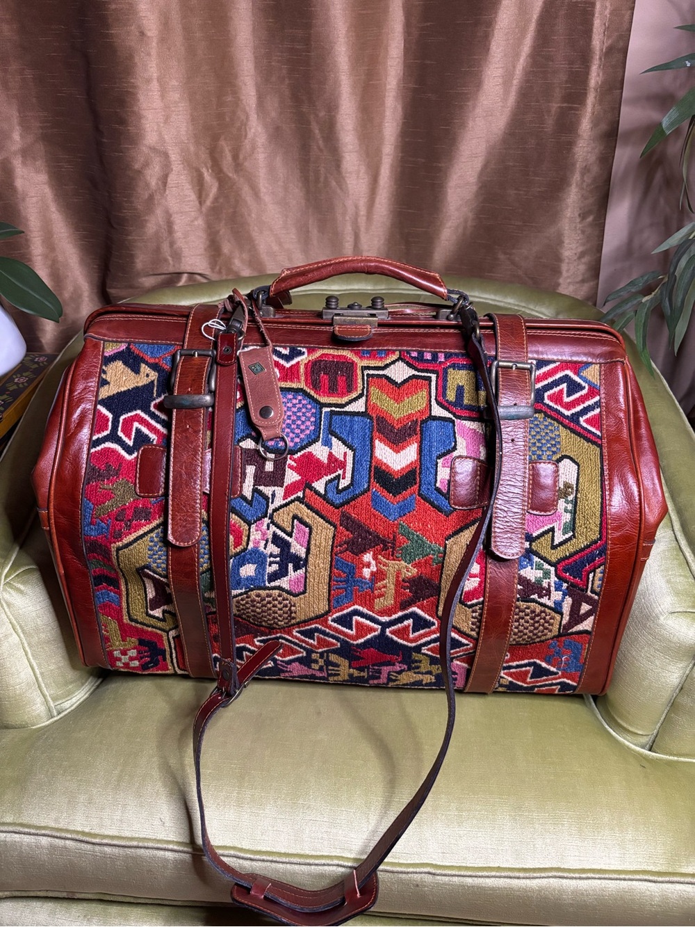 Vintage Kilim Large Turkish Wool Travel Carry Bag Rust Tan Blue Brown Leather - Picture 11 of 15